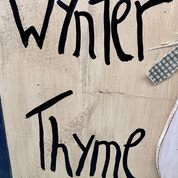 Vintage wooden Winter snowman sign - Picture 4 of 10